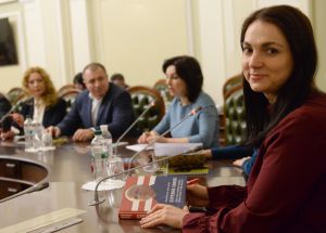 Немає нічого більш шляхетного, аніж померти за країну, в ідеали якої віриш